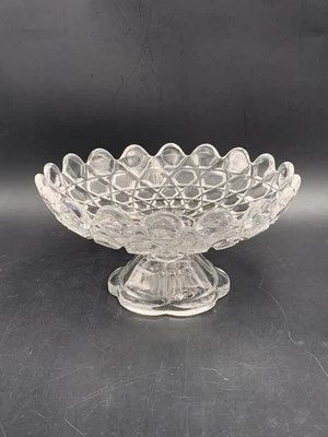 Saint-Louis – Coupe sur piédouche en cristal moulé XIXe - Photo 1/4