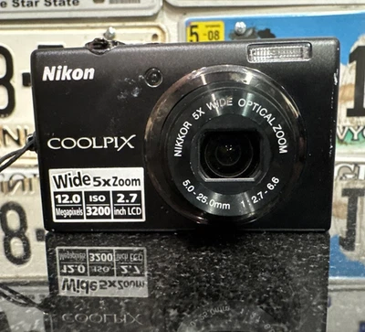 Nikon Coolpix S570 12MP Digital Camera 5x Zoom Black Tested Battery Case Charger - Image 1 of 4