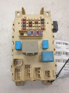06 SCION XA JUNCTION BLOCK FUSE BOX - Picture 1 of 12
