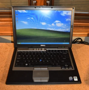 Dell Latitude D630 Core 2 Duo T7250 2 Ghz 1 GB Windows XP 160 GB HDD puerto serie - Imagen 1 de 18