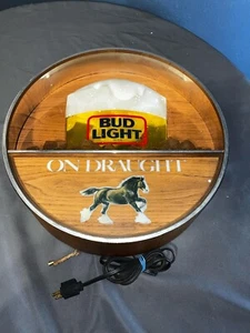 Vintage ‘Budweiser Light On Draught’ Frosty Mug on Ice Barrel Sign Read Descript - Picture 1 of 4