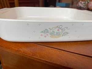 Corning Ware Blue Ribbon Flower Basket A-21-B 12.25x10.5x2.5 - Picture 1 of 3