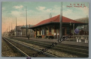 Railroad Train Station Depot FREEDOM PA Beaver County Pennsylvania 1915 Postcard - Picture 1 of 2