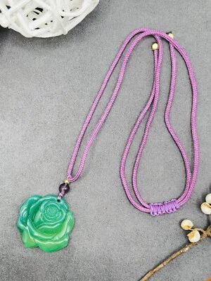 Collar Colgante Rosa Jade Floral Dije con Cordón Ajustable Hecho a Mano Tallado Gema Foto 1 de 4