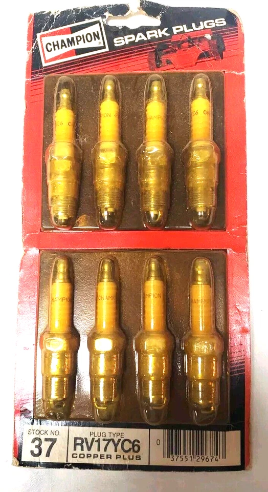 Juego de 8 bujías de resistencia Champion Copper Plus nuevo stock antiguo RV17YC6-37 Foto 1 de 4