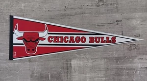Vintage Chicago Bulls Pennant 1990s Red Black & White NBA Michael Jordan Era - Picture 1 of 3
