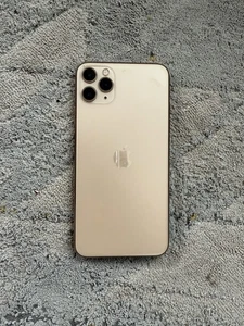 iPhone 11 Pro Max - Photo 1 sur 4