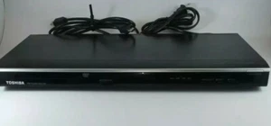 Toshiba SDK1000KU DVD/CD Player Upconversion Progressive Scan HDMI, Black, WORKS - Picture 1 of 4