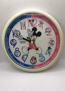 Vintage Lorus Quartz Disney Mickey Mouse Clock - Picture 1 of 4