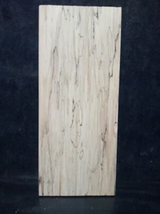 PK-1727 _ Dünnes Wormy Maple Board 12"x 5"x 1/2" - Bild 1 von 2