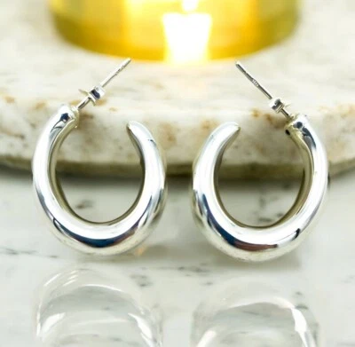 Pendientes de aro clásicos de plata - Ligeros 925 estilo push back 1462 Foto 1 de 4