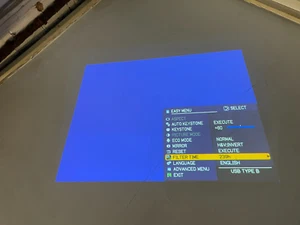 Proyector Sala de Conferencias 239 horas Lámpara Usado Hitachi ED-X45N - Imagen 1 de 3