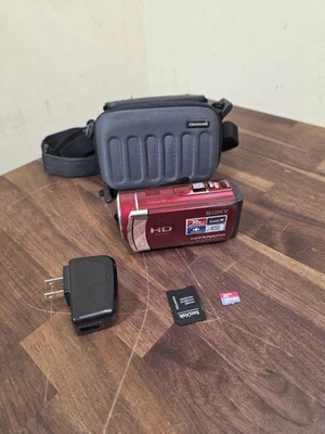 Sony HDR-CX200E High Definition Handycam Camcorder W/ Case & 256GB Memory Card  - Image 1 of 4