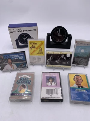 Lot Of 7 Cassette Tapes & Small Clock Mellencamp Hawaiian Guitars Bluegrass Foto 1 de 4