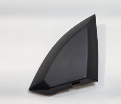 2013-24 NISSAN LEAF FRONT RIGHT PASSENGER SIDE DOOR CORNER TRIM COVER PANEL OEM - Image 1 of 4