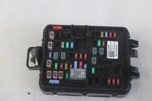 2020 2021 CADILLAC CT5 TRUNK FUSE RELAY BOX 2.0L RWD 84563557 - Picture 1 of 11