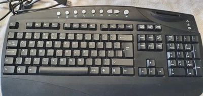 Chicony UK Keyboard USB Model KUS0103 inc card reader. - Image 1 of 3