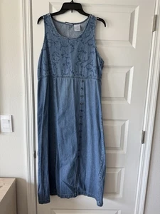 Vintage Erika & Co Size Medium Denim Sleeveless Maxi Dress Buttons Pleated Front - Picture 1 of 6
