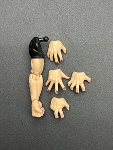 One Piece SH Figuarts Forraje Eustass Niño La Incursión en Onigashima Brazo Derecho Manos - Imagen 1 de 4