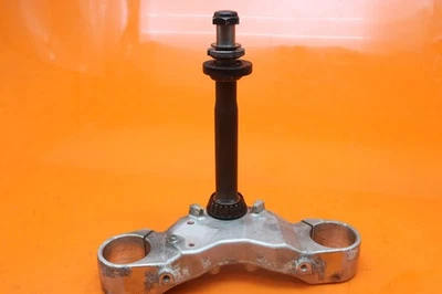 2006-2012 SUZUKI BOULEVARD OEM FRONT FORKS CLAMP LOWER TRIPLE TREE STEM - Image 1 of 4