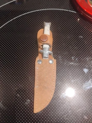 Vintage 1940'S-50'S Colonial Miniature 4"  -white Enameled HANDLE Japan - Image 1 of 4