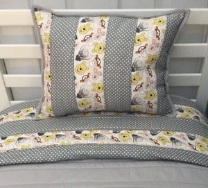 Winnie The Pooh Baby Quilt. Pooh Bear Quilt. 38X50 Gray Quilt, Crib Size. - Picture 1 of 4