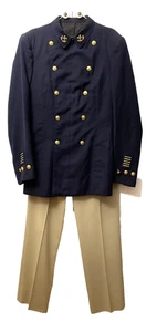 Uniforme Cadetto 5° anno del Liceo Militare Navale della Marina Argentina. - Foto 1 di 18