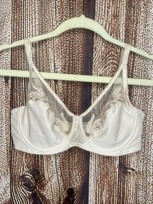 Sujetador Wacoal 85121 Pluma Encaje Con Aros Sin Forro Cobertura Completa Talla 36C Beige Foto 1 de 4