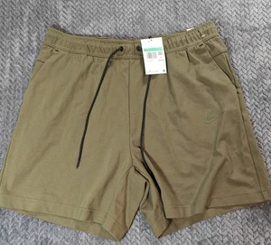 Pantalones Cortos Ligeros Nike Sportswear Tech Polar Verde DX0828-222 Para Hombre Talla XL - Imagen 1 de 11