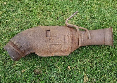 Dodge Ram Cummins 2007,5-2010 tubo descendente seccionado catalítico 175 k millas  Foto 1 de 4