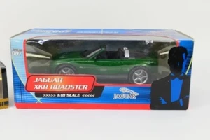 Paul's Model Art 10012 JAGUAR XKR ROADSTER JAMES BOND 007 DIE ANOTHER DAY 1/18 - Picture 1 of 1