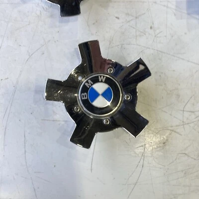 ONE Tapa central personalizada cromada Avarus by Savini ms-cap-z214 con emblema BMW Foto 1 de 4