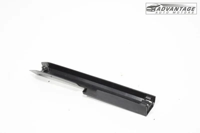 Chrysler Pacifica 2017-25 tracción delantera 3,6 L freno y línea de combustible tubo cubierta protectora OEM Foto 1 de 4