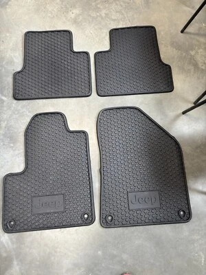 2014 JEEP CHEROKEE ALL WEATHER MATS 1UB87DX9AB -NEW OEM Mopar Foto 1 de 4