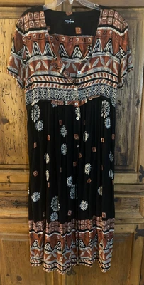 Positive Attitude - abalone buttoned, tribal pattern dress - M/L - Image 1 of 4