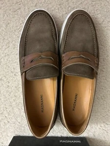 STUNNING MAGNANNI Men's Taupe Torba Suede Loafers Shoes Size 9 $400 - Picture 1 of 8