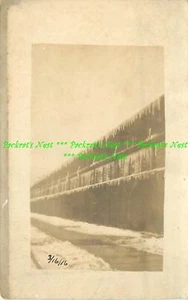 RPPC - Gebäude / Bauwerk mit Eiszapfen hängend & Schnee - 16.03.16 - Postkarte - Bild 1 von 2