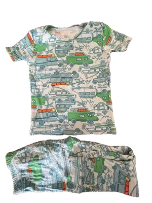Conjunto de pijama camisa pantalón estampado gráfico Carters Car Transportation niño pequeño talla 5T Foto 1 de 3