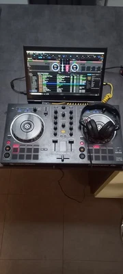 MESA MEZCLAS PIONEER DDJ-RB - Immagine 1 di 4