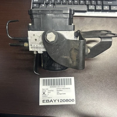 Jeep Compass 2007 2008 2009 2,4 L 2x2 ABS unidad de módulo de bomba de freno antibloqueo OEM Foto 1 de 2