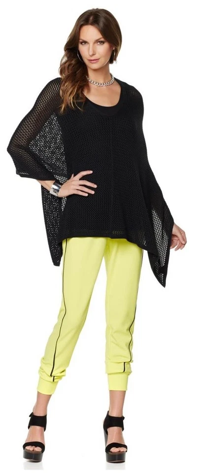 Poncho de ganchillo NENE by NeNe Leakes, negro, XS Foto 1 de 1