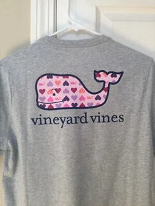 Vineyard Vines Girl's Hearts and Whales Fill Whale S/S Gray T-Shirt XL 16 NWT - Picture 1 of 5