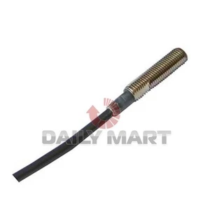 OMRON E2E-X4MD1 E2EX4MD1 Proximity Sensor NO 4mm 10V to 30V 4-Pin NEW IN BOX - Picture 1 of 2