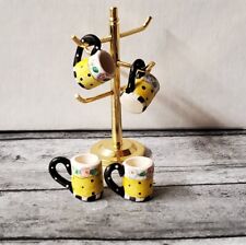 Dollhouse Miniature Mug Rack With 4 Yellow Black Designer Mugs 1/12