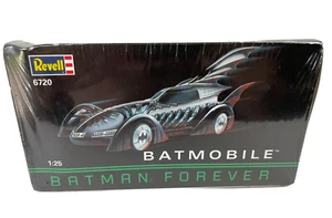 Vintage REVELL 6720 1/25 BATMAN FOREVER BATMOBILE MODEL KIT NEW SEALED BOX 1995 - Picture 1 of 8