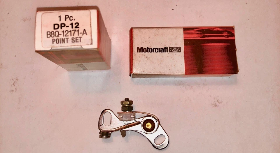 1957-1959 Ford Custom 300 Motorcraft 8 Cyl. NOS Point Set #B8Q-12171-A, DP12 - Image 1 of 1