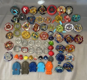 Takara Tomy/Hasbro Beyblade Konvolut 120+ Teile Metallräder Burst Tips - Bild 1 von 6