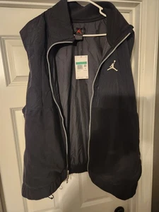 Nike Air Jordan Essentials Winter Vest Men's XL $110 NWT FD8628-010 Black - Picture 1 of 6