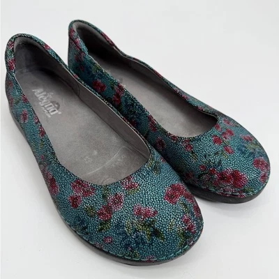 Zapatos planos de ballet florales de cuero Alegria verde azulado antideslizantes cómodos talla 10,5 Foto 1 de 4