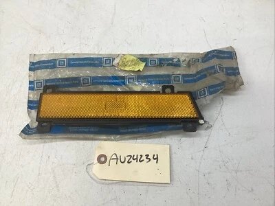 NOS 1985-1991 BUICK SKYLARK SOMERSET REGAL RIGHT FRONT MARKER LIGHT GM 16502734 - Image 1 of 4